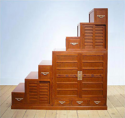 step tansu