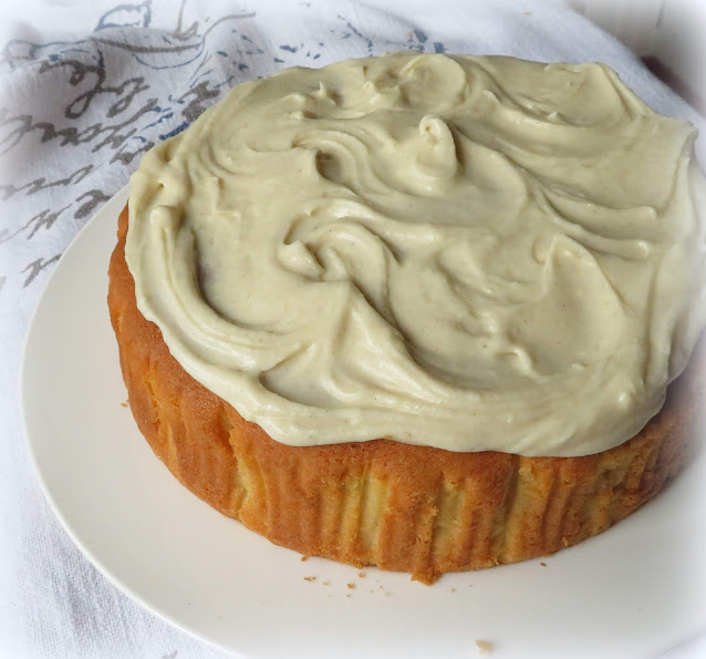 Vanilla & Cardamom Cake