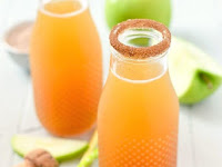 Must Try Fall Drink: 2 Ingredient Apple Cider Mimosas