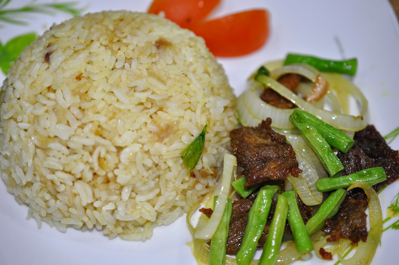 Nasi Goreng Daging Kunyit
