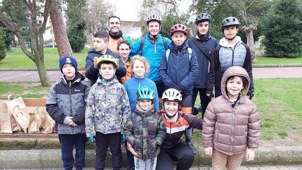 Ξάνθη: Έκοψαν βασιλόπιτα οι μικροί ποδηλάτες του «ΠΗΓΑΣΟΥ»