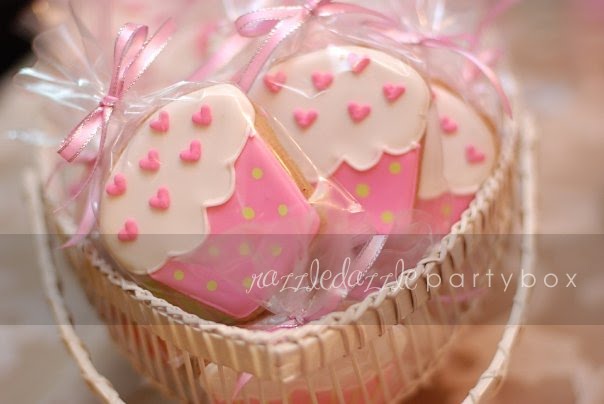 Traditional Birthday Cakes and Their Alternatives