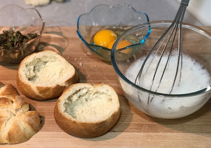 Panecillos rellenos de champiñones y huevo