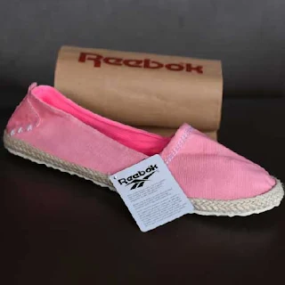 Sepatu Flat Reebok