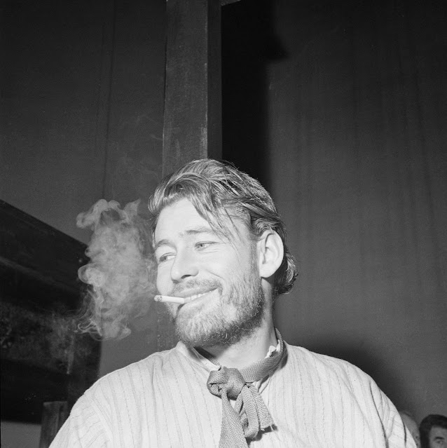 Peter O'Toole - Fumando