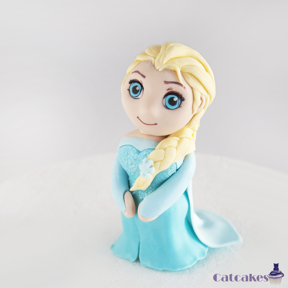 Modelado en fondant Elsa Frozen