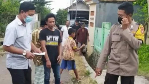 Sadis! Kakek Tua Renta Tewas Dicangkul Usai Pulang Sholat karena Dituduh Santet