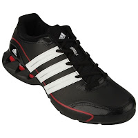 Tênis Adidas Universal Radiant