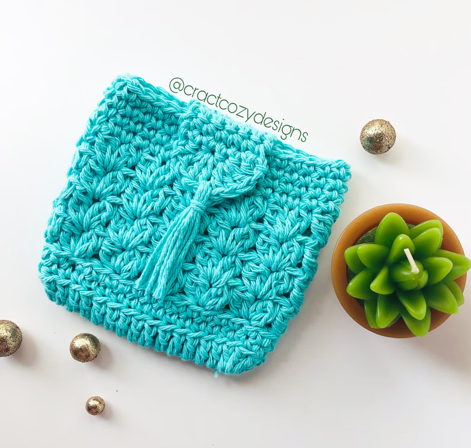 Crochet pouch pattern