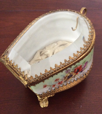 Victorian Jewellry Box with flowers No. 1