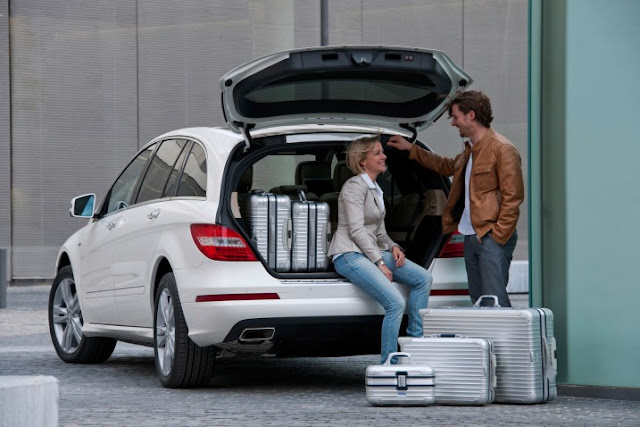 2011 Mercedes-Benz R-Class Cargo Area Place