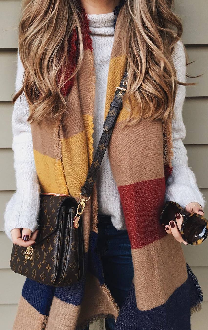 fashionable look | white sweater + bag + colorful scarf