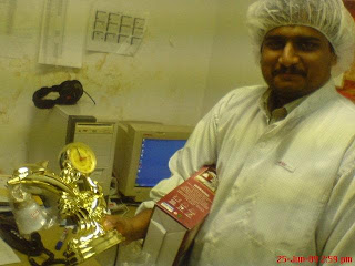 Winner Swarish with prize clock.