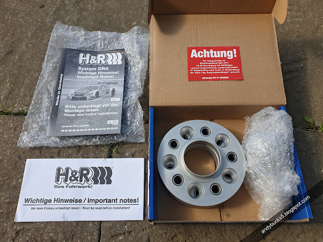 H&R Trak+ DRA 40556654 Wheel Spacer Box Packaging Contents