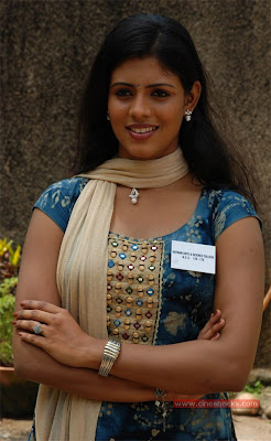 Padagasalai Movie Actress Stills Photo Gallery