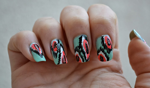 ikat nails