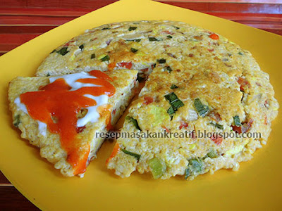  Omelet tahu merupakan kuliner dadar telur campur tahu yang lezat dan simpel RESEP TELUR DADAR TAHU, OMELET ENAK & SIMPEL