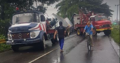 MOBIL DEREK TOWING MURAH TERDEKAT PROFESIONAL REMBANG SEMARANG DEMAK TUBAN BOJONEGORO PURWODADI JEPARA PATI KUDUS GROBOGAN JAWA TENGAH