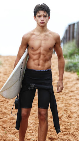 Alex Ruygrok abs, Gaysma, Gay Brondong