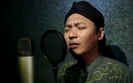 Kumpulan Lagu Rijal Vertizone Mp3 Album Religi Terbaru 2018 Rar, rijal vertizone video, rijal vertizone mp3 allahummarhamna bil quran, rijal vertizone ft wafiq azizah, rijal vertizone biodata, download video rijal vertizone, rijal vertizone full album,