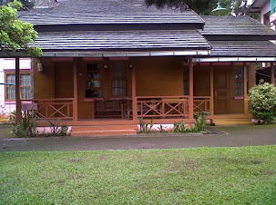 http://vilaistanabungavilage.blogspot.com/2014/05/villa-murah-di-lembang-yang-ada-kolam.html
