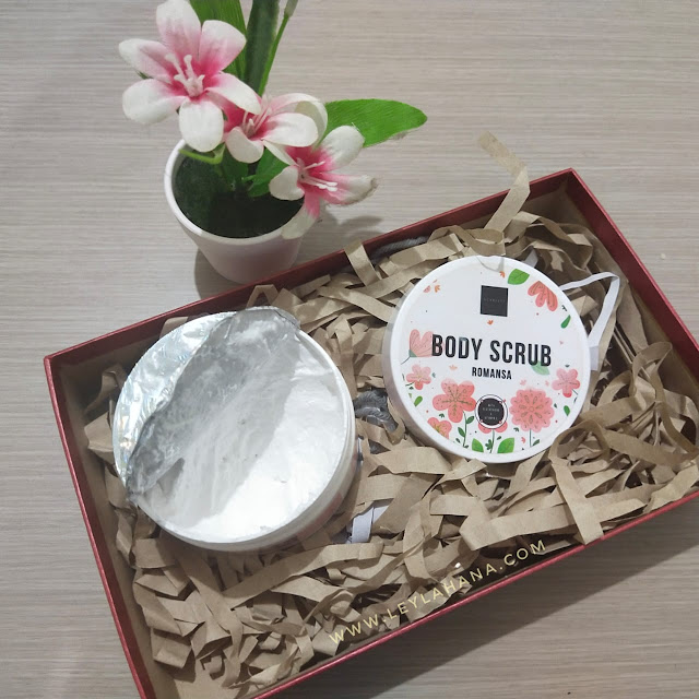 Scarlett Body Scrub Romansa