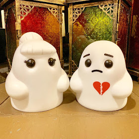 Valentine’s Day Luna & Heartbroken Tiny Ghost Vinyl Figures by Reis O’Brien x Bimtoy x Bottleneck Gallery