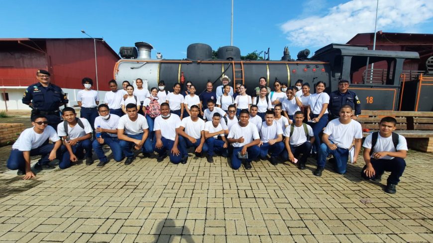 Alunos do Colégio Tiradentes de Guajará-Mirim participam do projeto “Caminhos do Conhecimento”, em Porto Velho