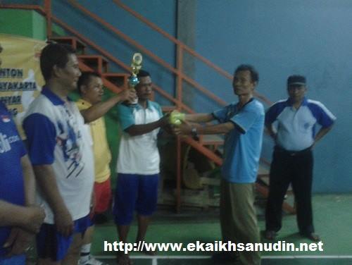 TURNAMEN BADMINTON MEMERIAHKAN HGN 2015