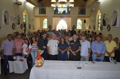 https://vnoticia.com.br/noticia/3414-assembleia-paroquial-na-igreja-catolica-de-sfi-debate-politicas-publicas