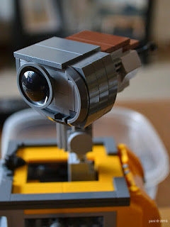 lego wall-e: one eyed