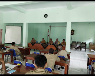 BHABINKAMTIBMAS KALURAHAN BANJARARUM  HADIRI RAKOR TINGKAT KALURAHAN