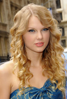 Taylor swift hairstyles curly 8