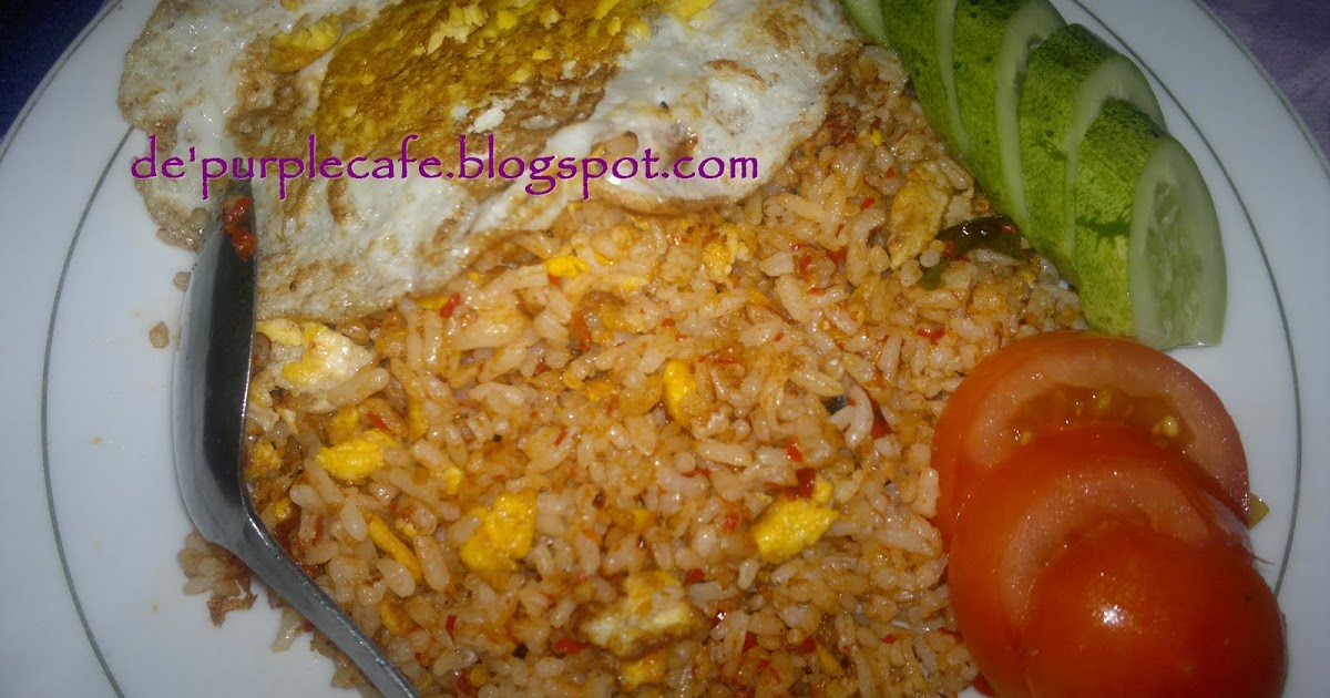 daPURPLE cafe  Nasi  Goreng  dadakan 