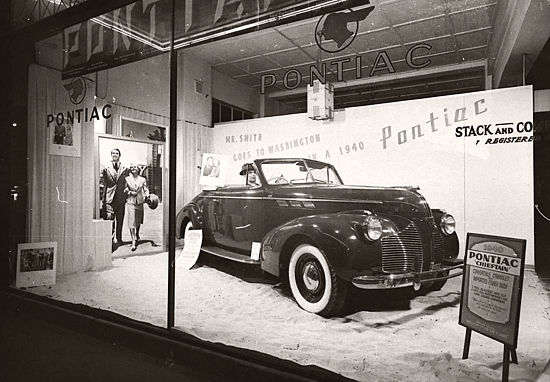 Pontiac Chieftain in the window of a Sydney showroom 1940