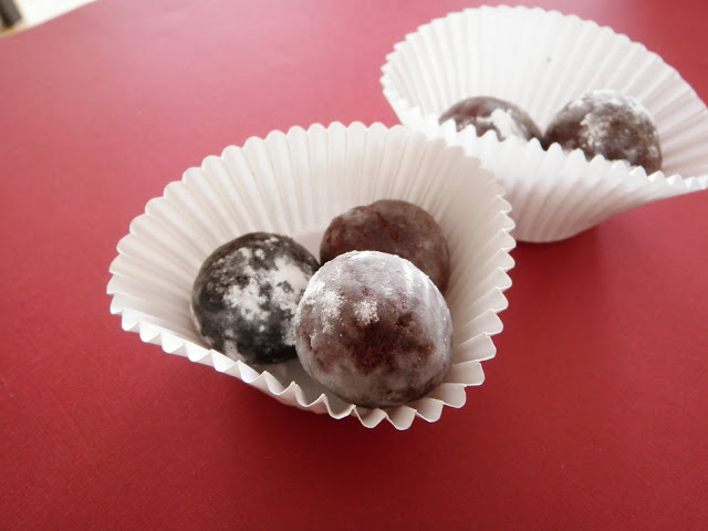 Chocolate Cheesecake Truffles