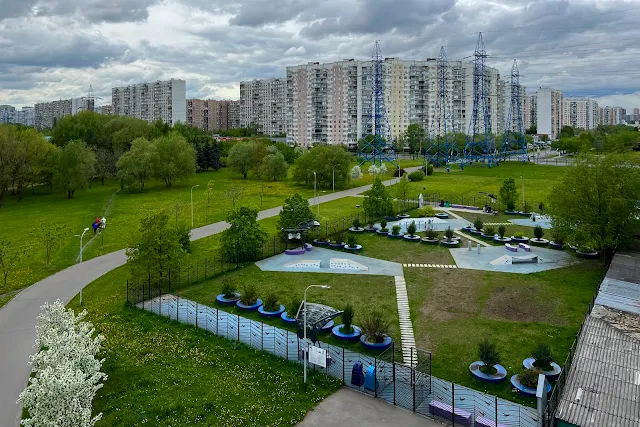 Люблинская улица, Парк имени 850-летия города Москвы, кинологическая площадка