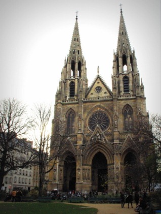 sainte-clotilde-basilica-paris-1-copyright-french-moments