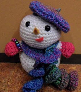 PATRON GRATIS MUÑECO DE NIEVE AMIGURUMI 68458