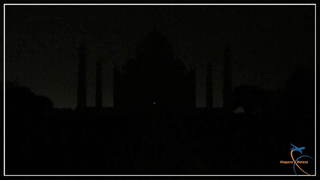 visita noturna ao Taj Mahal