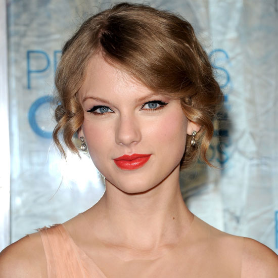 Taylor Swift Natural Hair, Long Hairstyle 2011, Hairstyle 2011, New Long Hairstyle 2011, Celebrity Long Hairstyles 2104