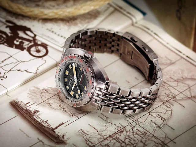 DOXA SUB 300T Sharkhunter Clive Cussler