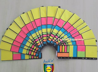 Logo Gioca e vinci gratis con un amico un colorato kit post it 