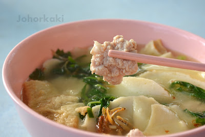 Mee-Hoon-Kueh-stall-Johor-Bahru-Restoran-Poh-Kee-宝记 