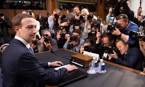 CEO Facebook: Chúng tôi không bán thông tin người dùng
