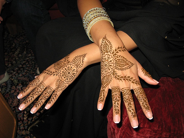 18 Beautiful Mehndi Designs