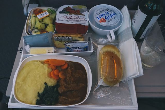 エミレーツ航空EK191　機内食１