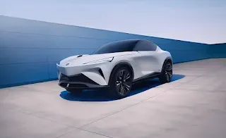 Acura Unveils Striking Performance EV Concept, Previews Next Electric SUV for 2025 Production