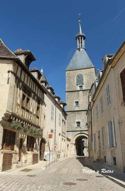 Torre del reloj de Avallon