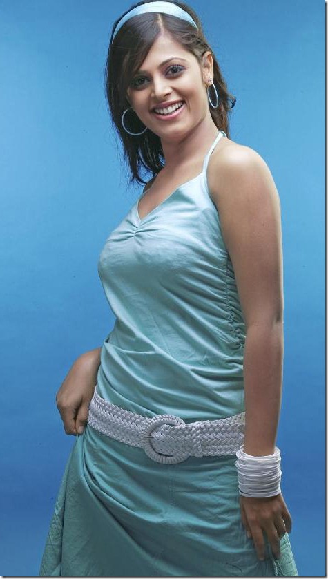 sindhu-menon-new-stylish-photo